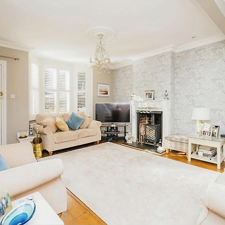 3 Bedroom Cottage In Sunninghill, Ascot Exteriör bild